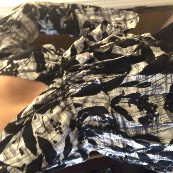 Astr the label top floral black and gray - Picture 5 of 6